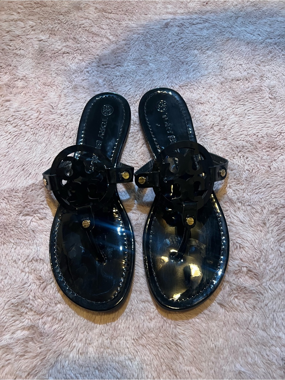 Tory Burch Black Patent Miller Thong Sandals - Picture 12 of 12